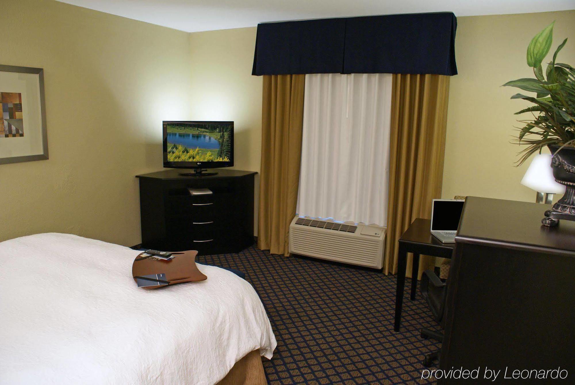 Hampton & South - Bartram Park Hotel Jacksonville